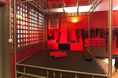 FAQ - Was ist BDSM? Das Studio Unschlagbar in München erklärt